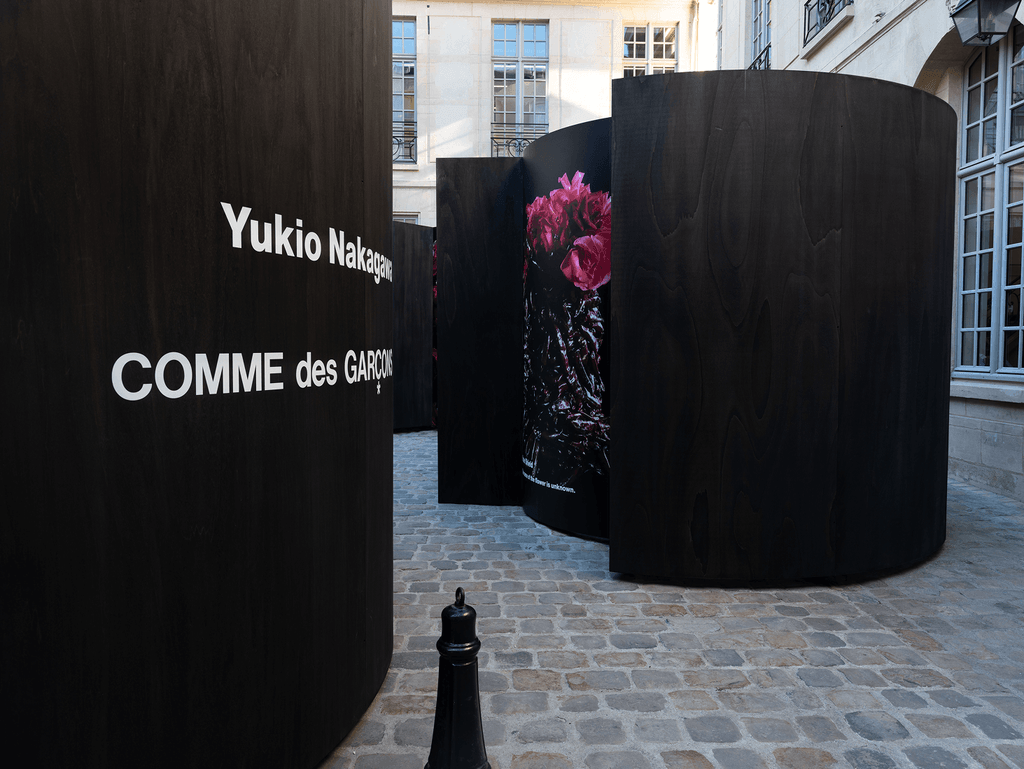 Blurring the line between beauty and decay: Yukio Nakagawa’s avant-garde flowers at Dover Street Market Paris 1 Yukio Nakagawa
dover street market paris