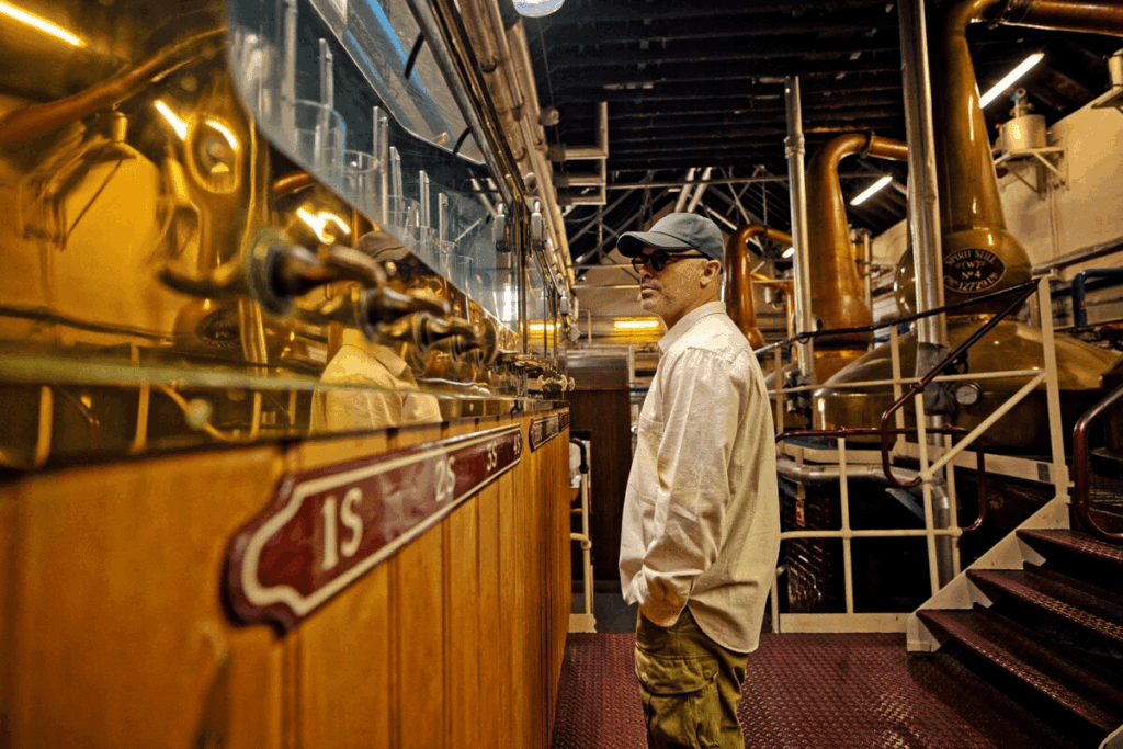 The Balvenie’s 1931 Collection brings the art of making whisky into dialogue with Daniel Arsham 4 The Balvenie
daniel arsham collaborations
the art of making whiskey
Frieze Seoul