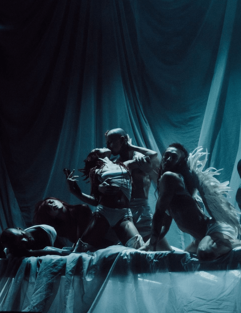 Flux and flow states: Max Cookward on contemporary choreography and image-making 16 Max Cookward
contemporary choreography
dance in music videos