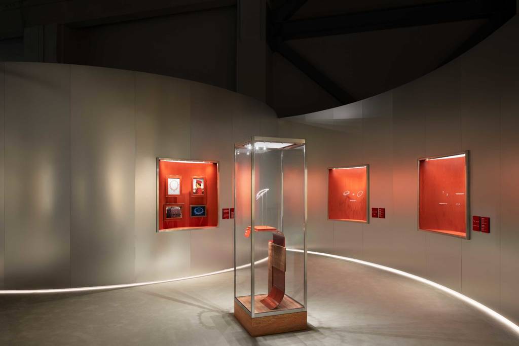 Bvlgari Kaleidos: the endless sparkle of high jewellery in a colour-obsessed exhibition 2 Bvlgari Kaleidos
jewellery exhibition
High Jeweler