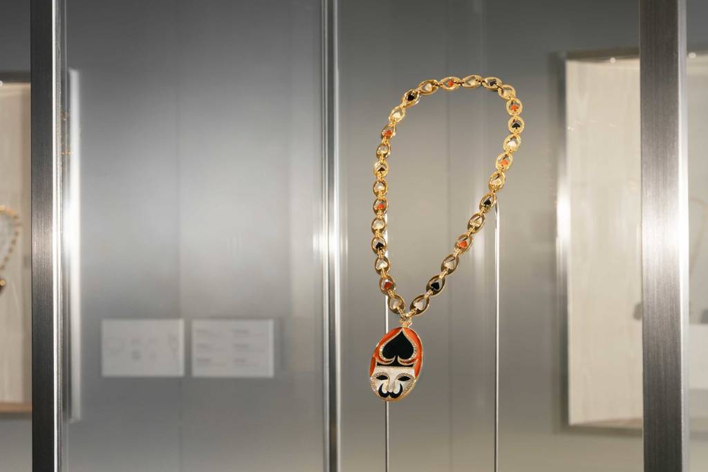 Bvlgari Kaleidos: the endless sparkle of high jewellery in a colour-obsessed exhibition 4 Bvlgari Kaleidos
jewellery exhibition
High Jeweler