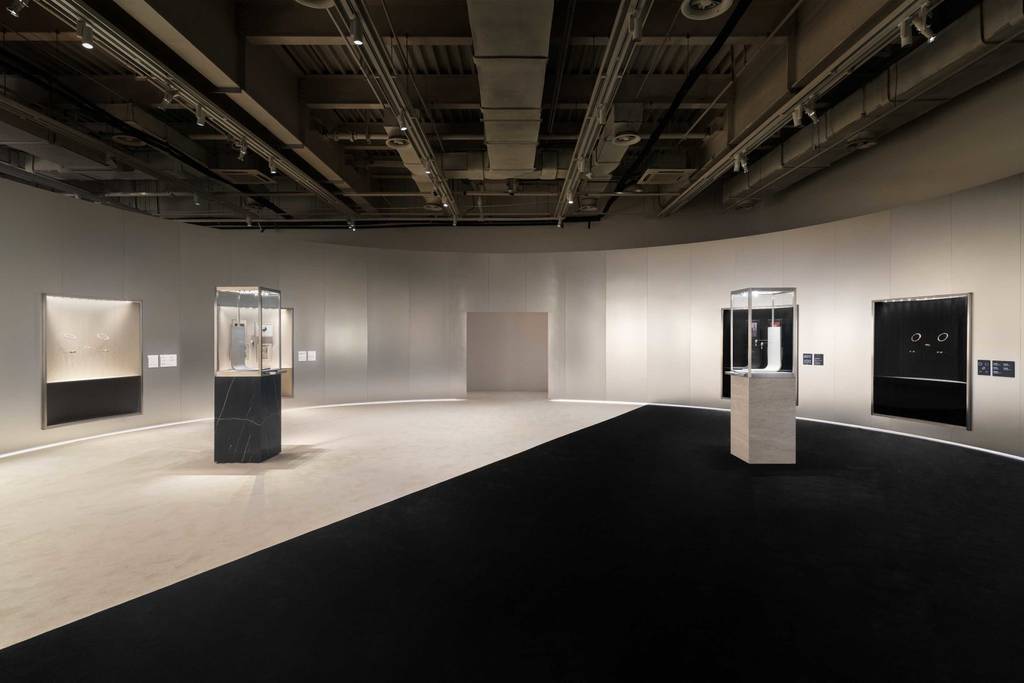 Bvlgari Kaleidos: the endless sparkle of high jewellery in a colour-obsessed exhibition 5 Bvlgari Kaleidos
jewellery exhibition
High Jeweler