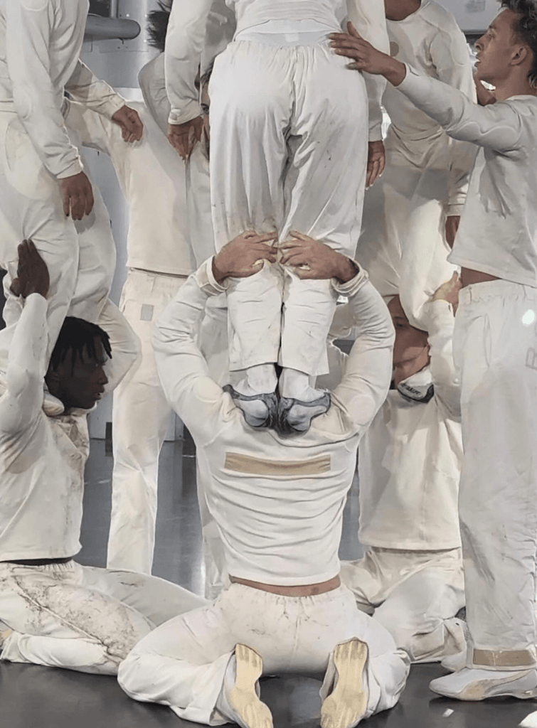 Flux and flow states: Max Cookward on contemporary choreography and image-making 14 Max Cookward
contemporary choreography
dance in music videos