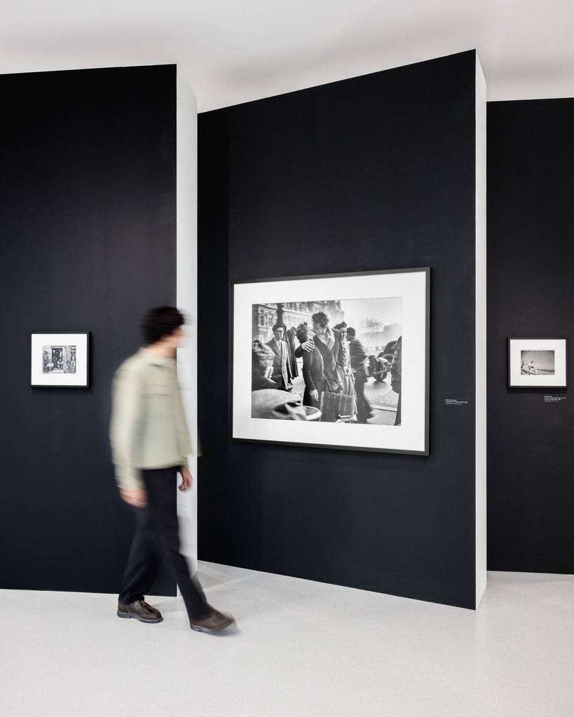 Remember Me: Pinault Collection traces two centuries of photography 5 history of photography
François Pinault art collection
art exhibitions in paris
Barbara Kruger