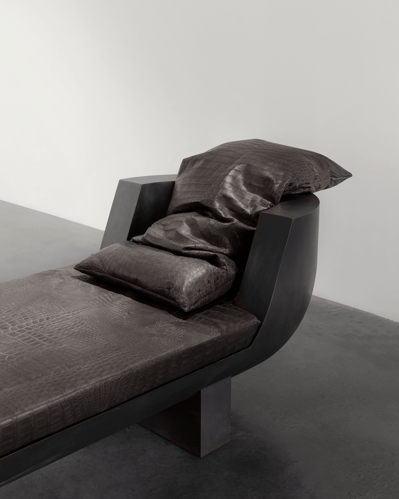 Five Easy Pieces: Rick Owens Furniture at Carpenters Paris 2 Rick Owens Furniture
Michèle Lamy
collectible design