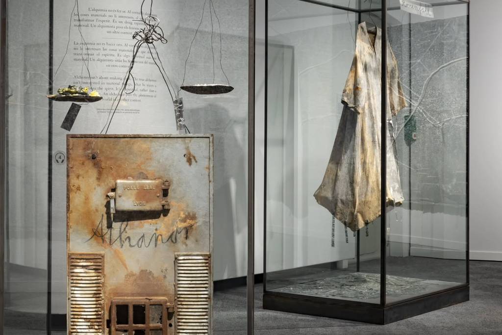 The hidden life of things: Anselm Kiefer’s art of history, nature and transformation 1 Anselm Kiefer
monographic exhibition